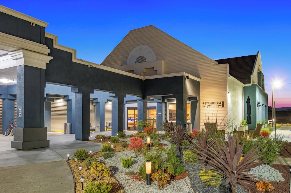 Staybridge Suites Oxnard River Ridge by IHG - photo 70