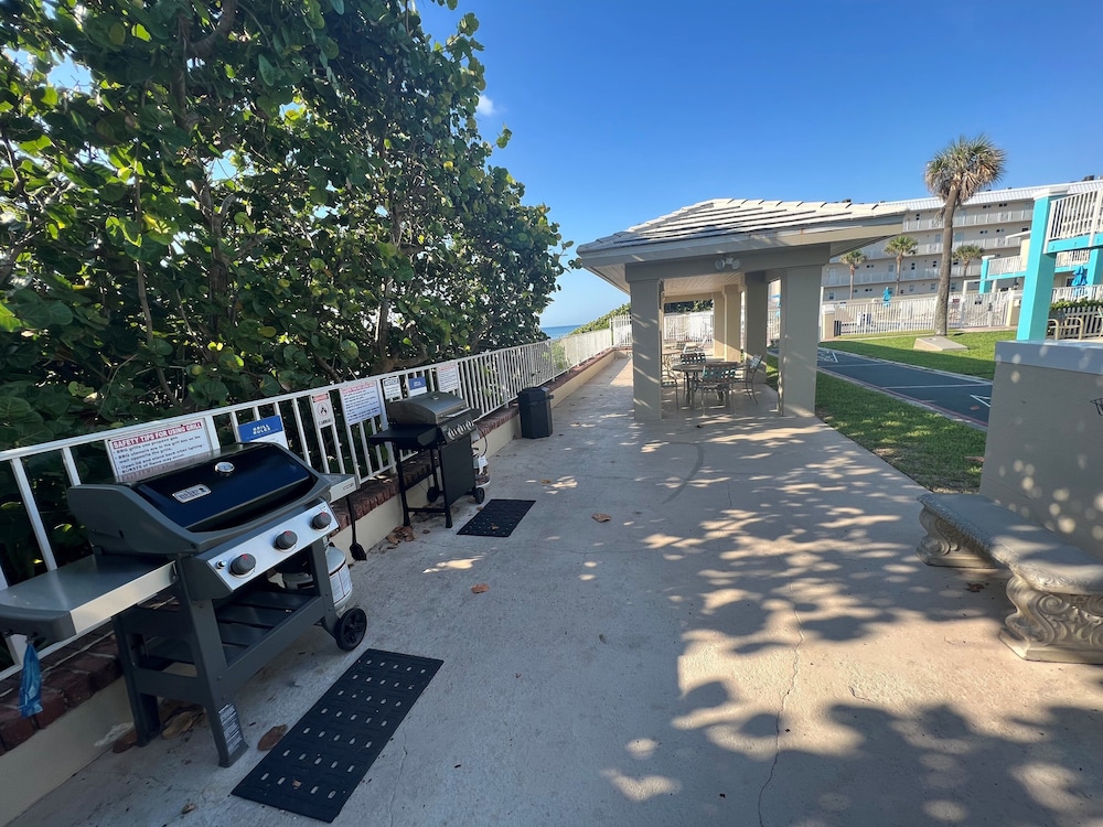 Gulfstream Manor - photo 22