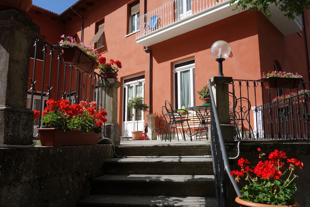 Hotel Roma — Scanno