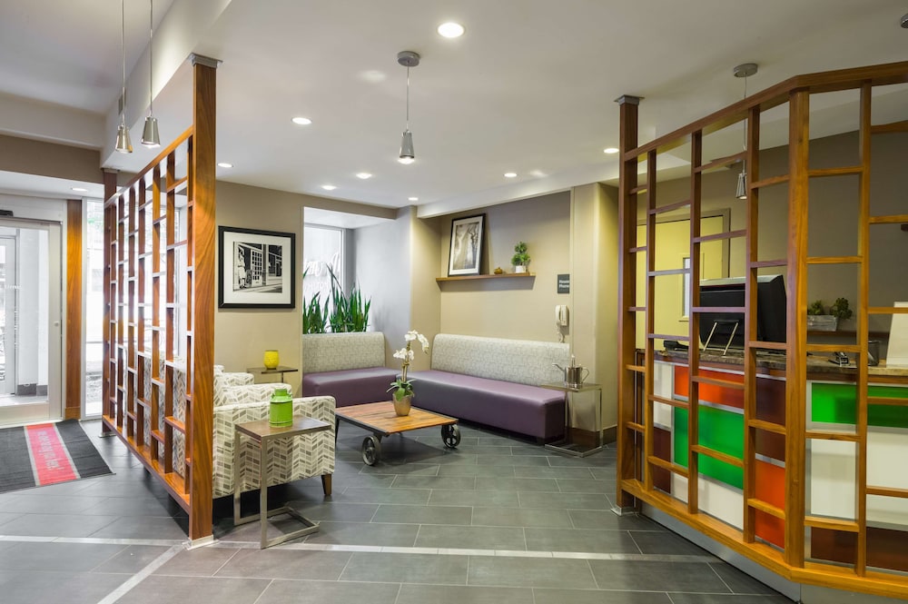 Hampton Inn Manhattan Chelsea - photo 4