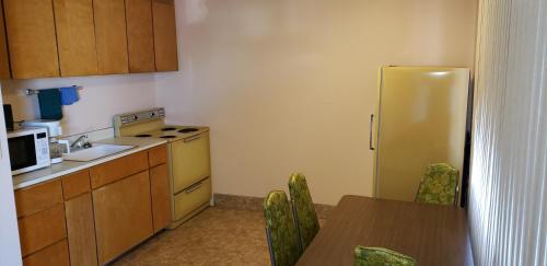 Westernaire Motel - photo 25