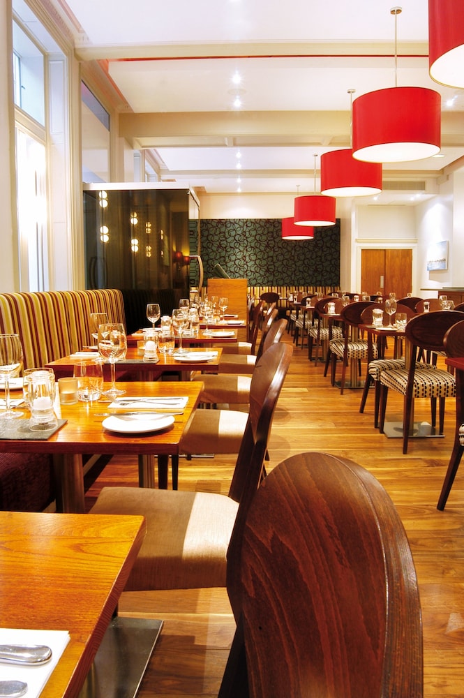 מזון ומשקאות