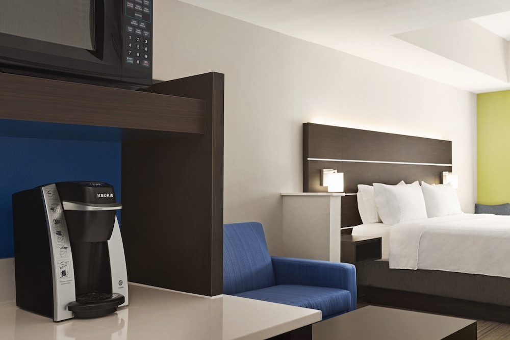 Holiday Inn Express Hotel & Suites Durant by IHG - photo 10