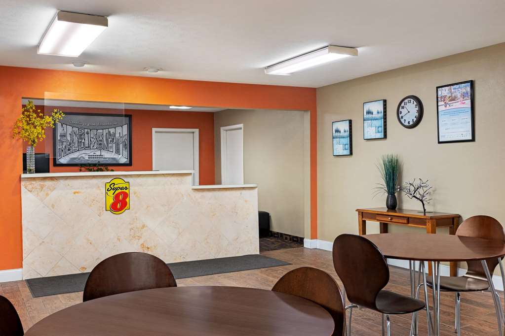 Super 8 by Wyndham Brookhaven - photo 5