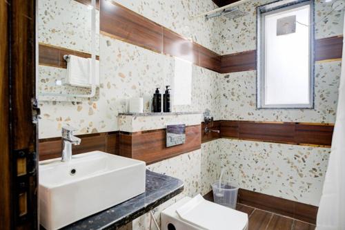Luxury Studio Apartment with Kitchenette & Private Balcony Gurugram