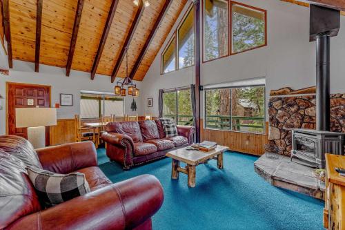 Near Northstar Wooded Retreat with Deck & Loft in Tahoe Vista, United States