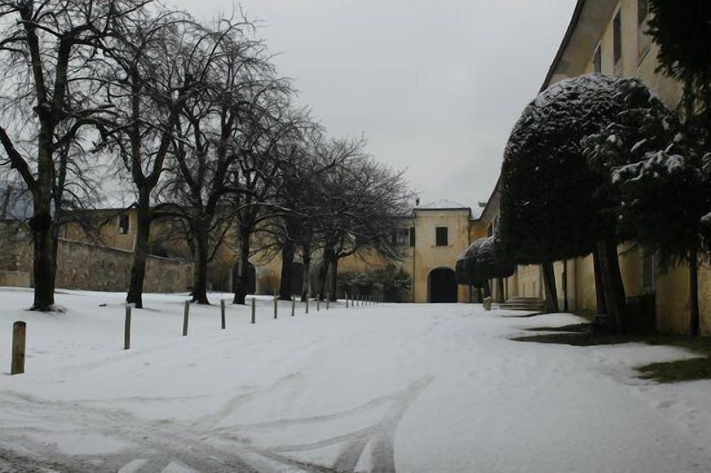 Relais Palazzo Lodron Guest House — 4-Star Luxury Hotel in Nogaredo, Italy