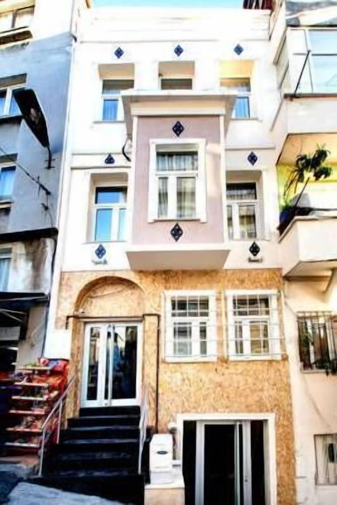 My Red River Apart Hotel — 4-Star Luxury Hotel in Istanbul, Turkey