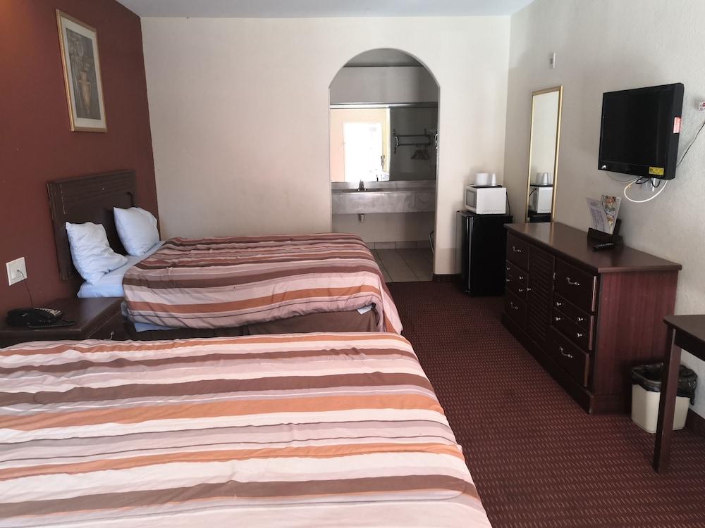 Scottish Inns and Suites Iah Airport West Houston - photo 16