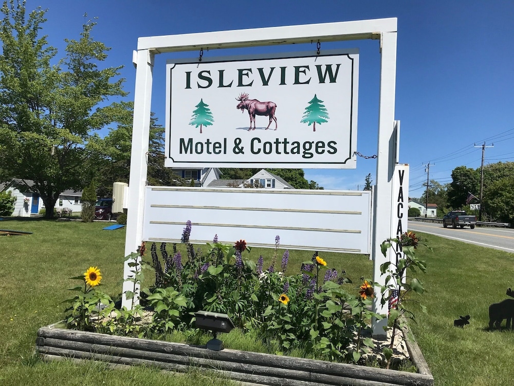 Isleview Motel and Cottages - photo 43
