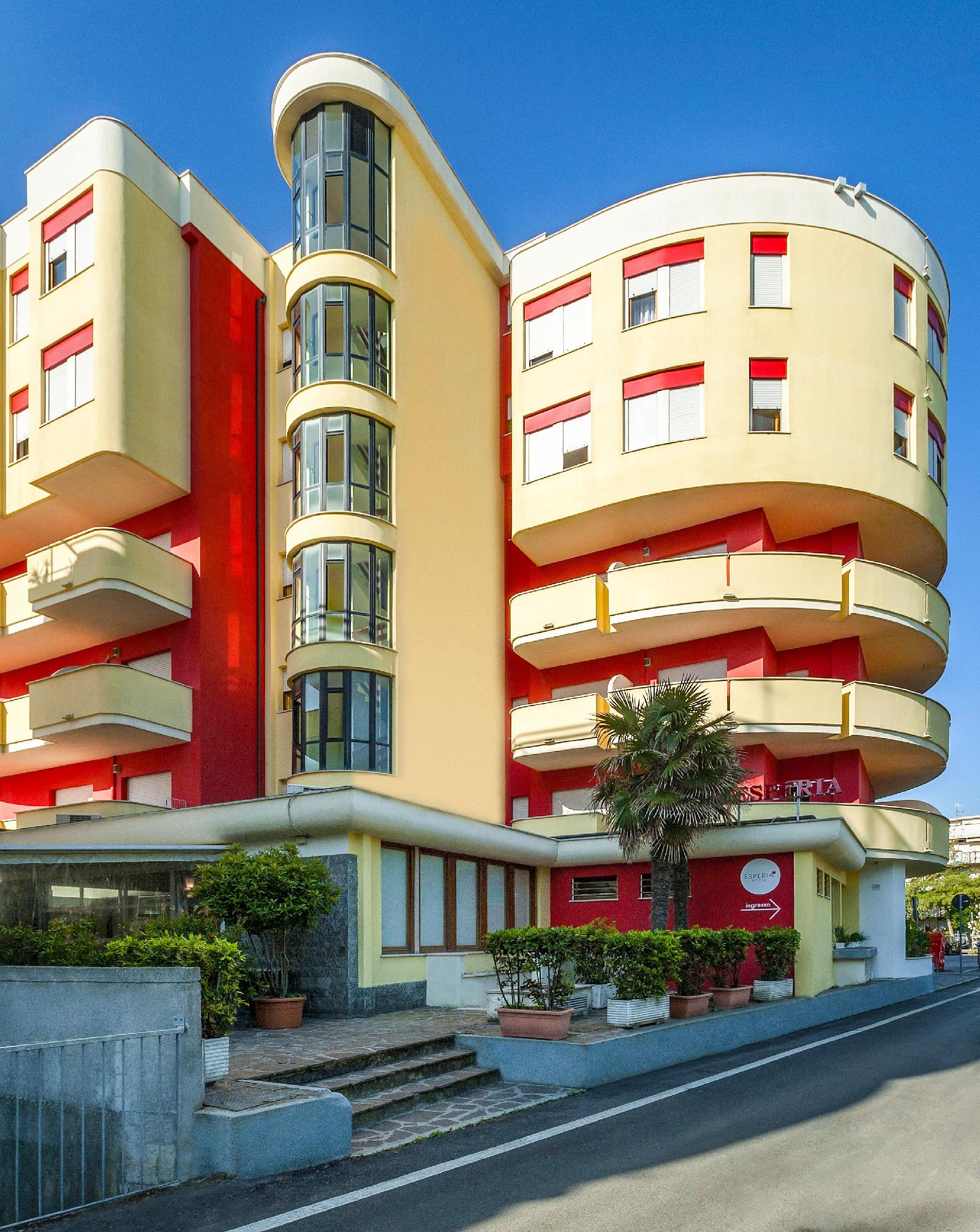 Hotel Esperia - carbon neutral hotel in Alba Adriatica