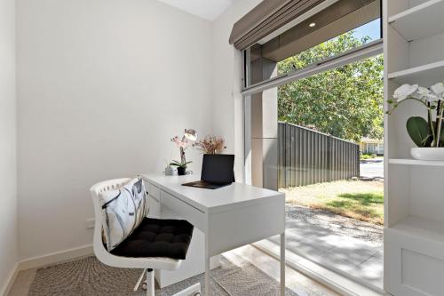 Clover The Split Level Sanctuary in Payneham South — Evandale — photo 4