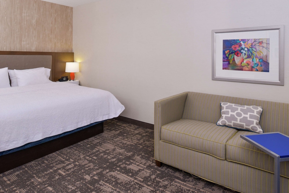 Hampton Inn & Suites Wilmington - photo 28