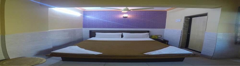 Room Maangta 112 Aandheri