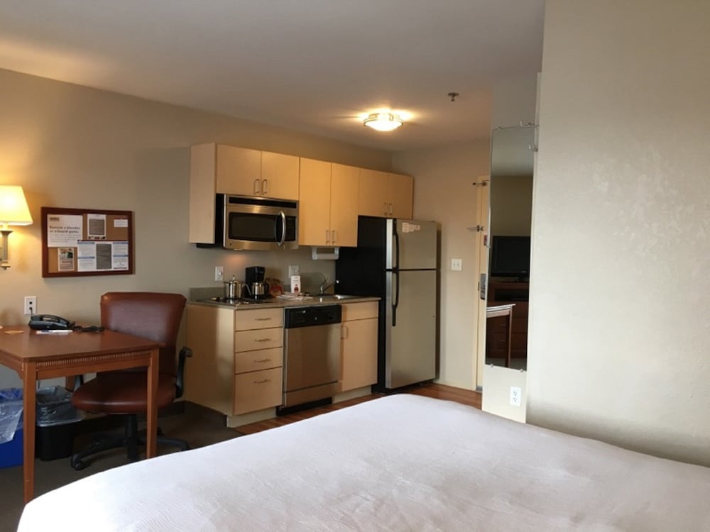 Candlewood Suites Watertown Fort Drum by IHG - photo 26