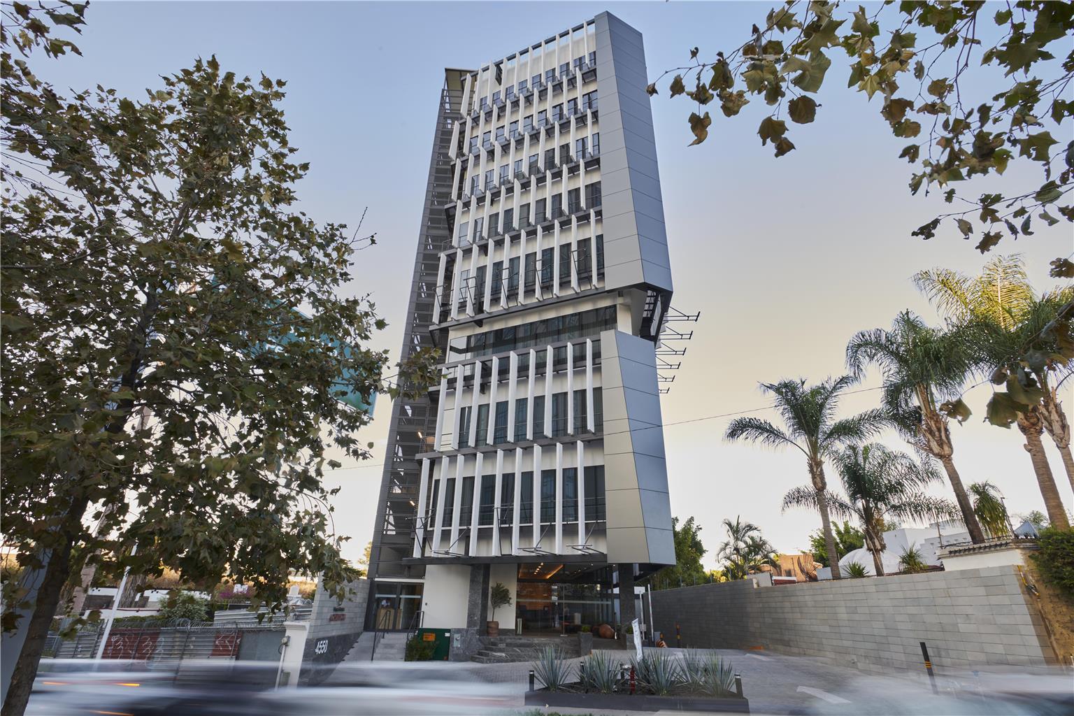 WorldHotels Acueducto Guadalajara — 4-Star Luxury Hotel in Guadalajara, Mexico