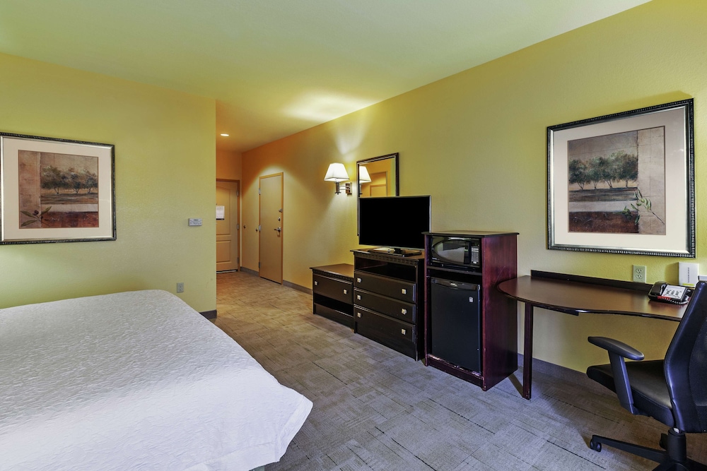Hampton Inn & Suites Tulsa North Owasso - photo 9
