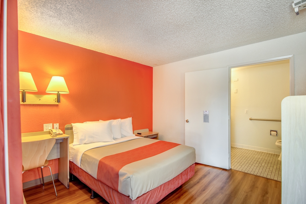 Motel 6 Stockton CA North - photo 10