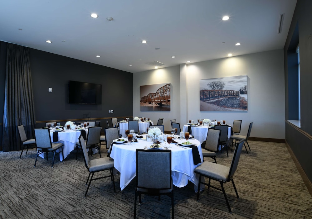 Embassy Suites Oklahoma City Downtown Medical Center - photo 23