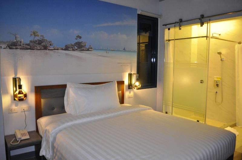 Gq Plaza in Kalibo (Poblacion), Philippines