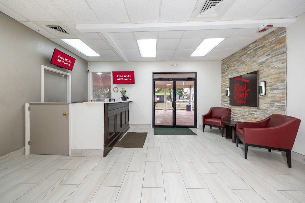 Red Roof Inn Bay Minette - photo 2