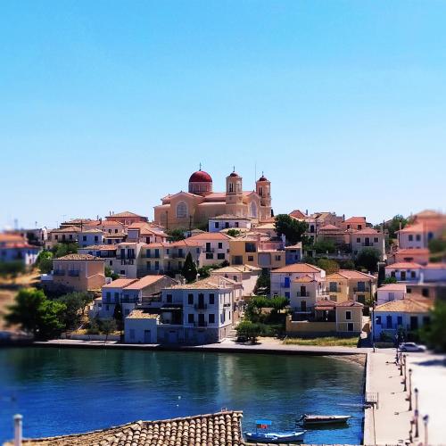 Galaxidi Sea View Apartment Galaxidi — 4-Star Luxury Hotel in Galaxidhion, Greece
