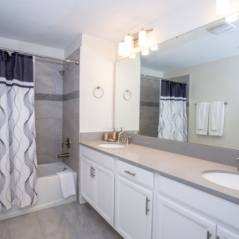 Stunning 5 Bd Home w Pool Close to Disney 4822 — 4-Star Luxury Hotel in Kissimmee, United States