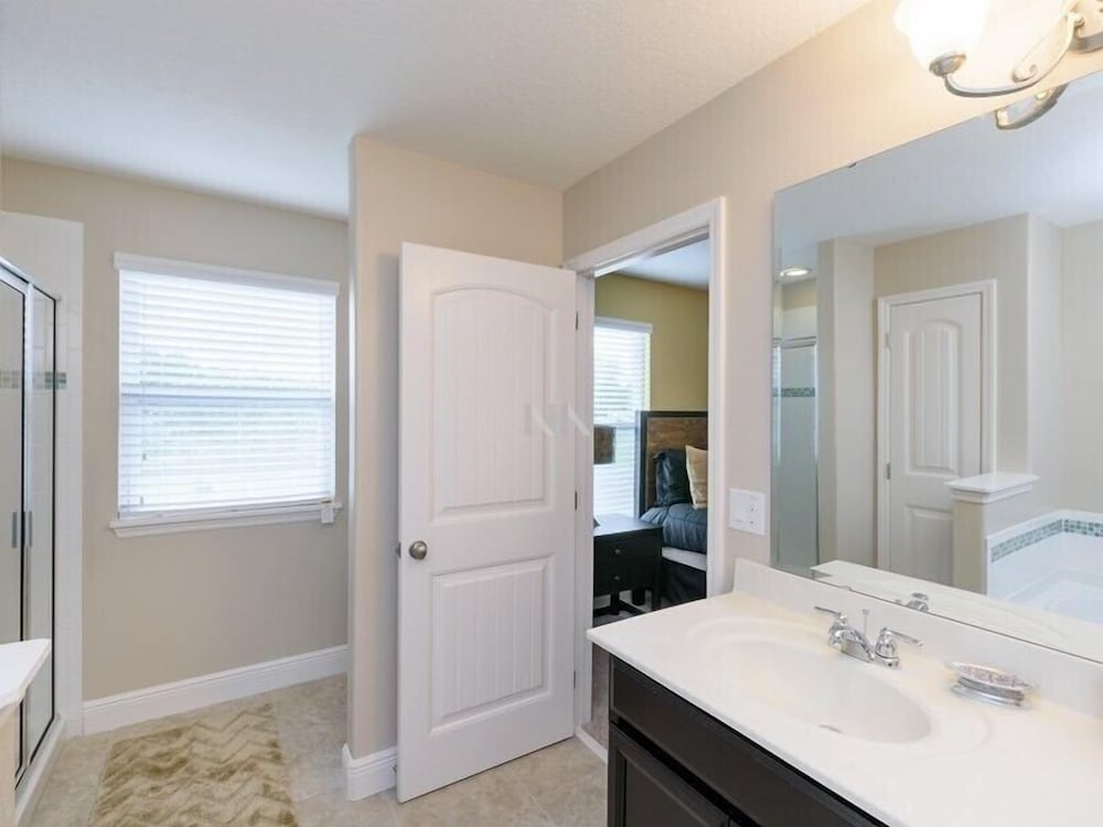 Fv61774 Solterra Resort 5 Bed 4.5 Baths Villa - photo 18
