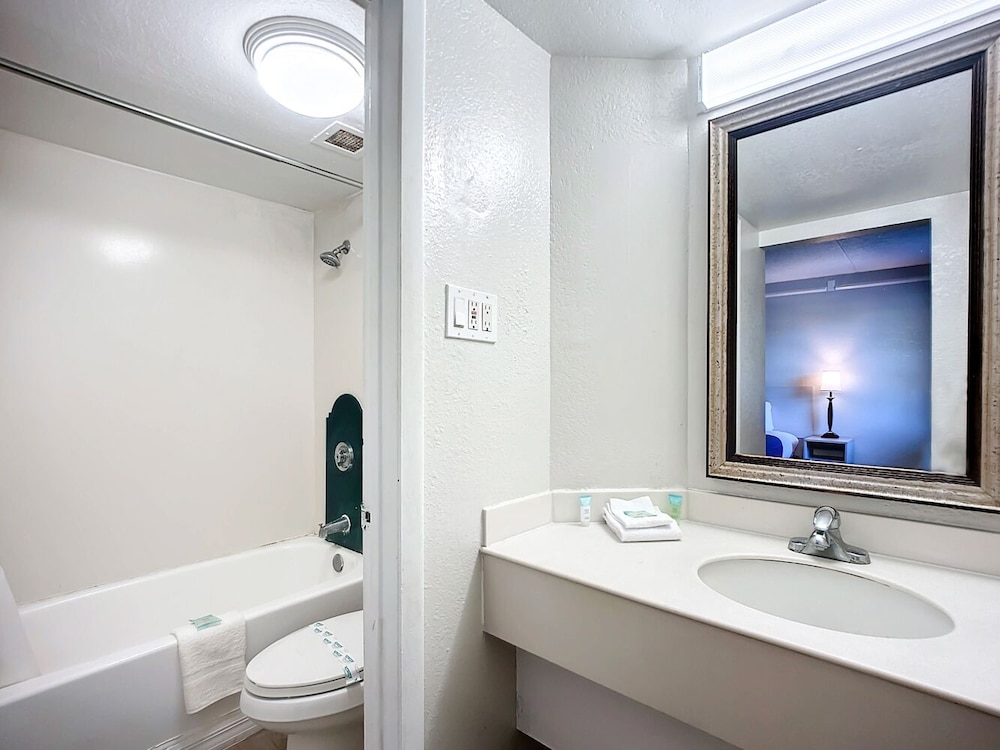 Stayable Suites Jacksonville - photo 51