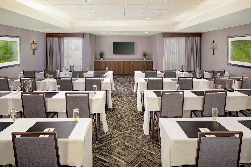 Embassy Suites by Hilton Boston Marlborough - photo 30