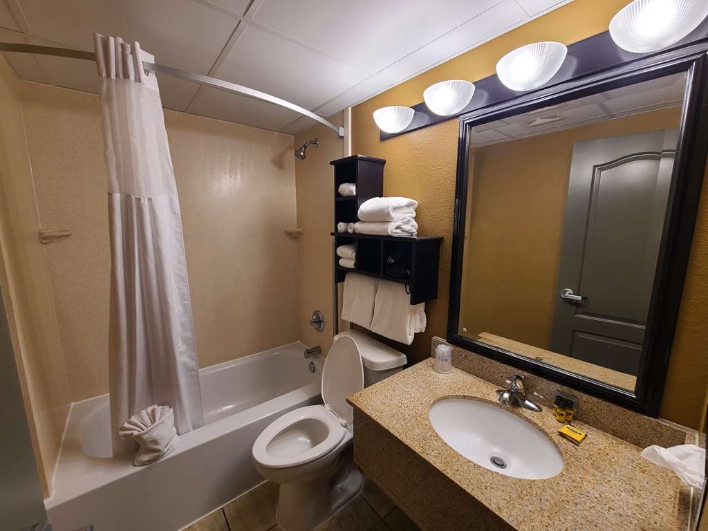 Best Western Plus North Platte Inn & Suites - photo 42