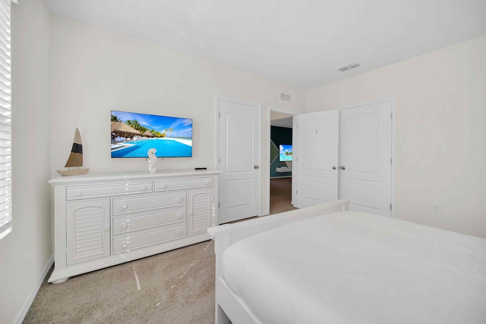 Resort Oasis w Game Room: 11 Mi to Disney - photo 13