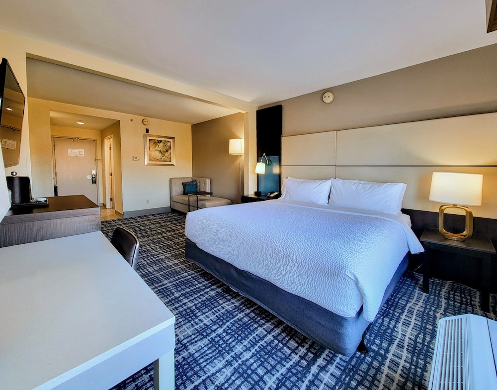 Holiday Inn Belcamp Aberdeen Area by IHG - photo 15