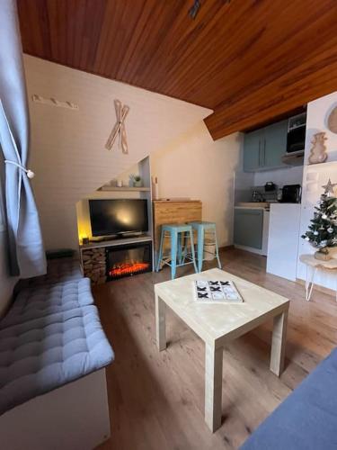 T2bis Ideal Ski Et Cures Thermales in Cauterets, France