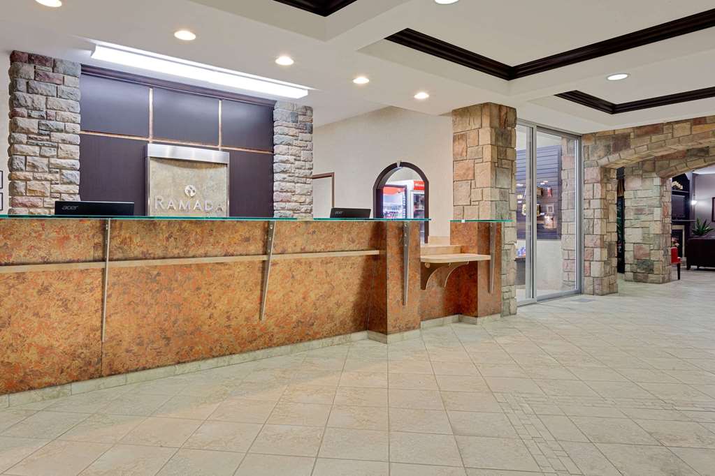 Ramada by Wyndham Stettler — Stettler — photo 3