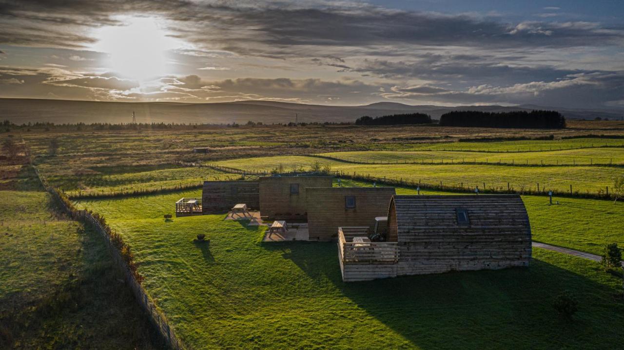 Loch Shin Glamping Pods - carbon neutral hotel in Highland