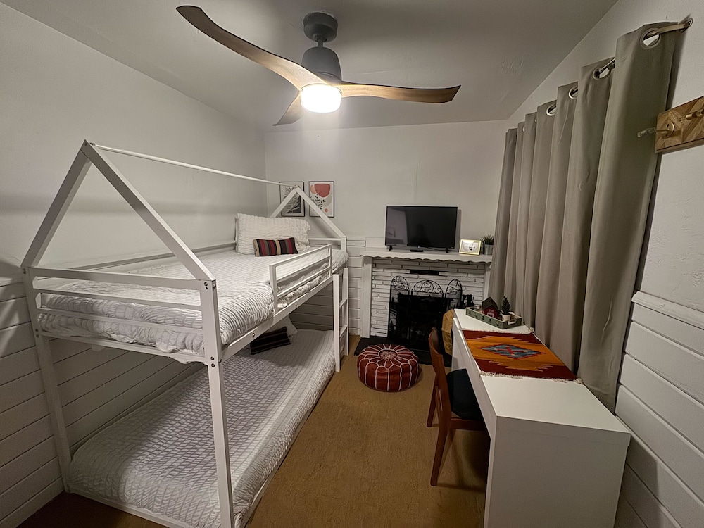 Three Pines Cabins Lodge - photo 18
