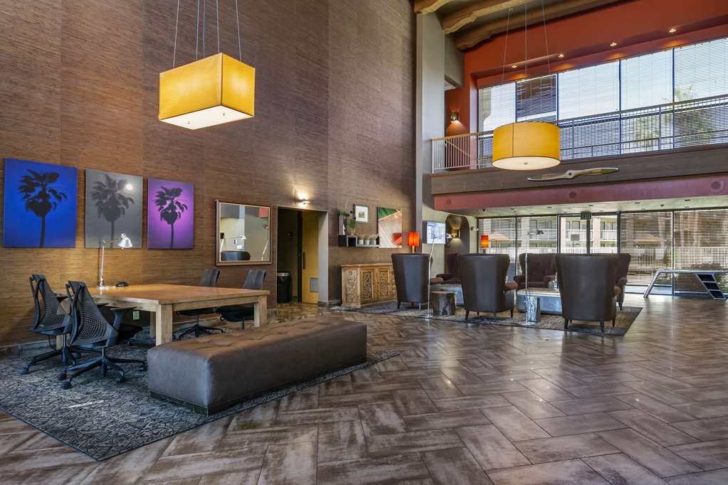 Best Western Plus Scottsdale Thunderbird Suites - photo 11