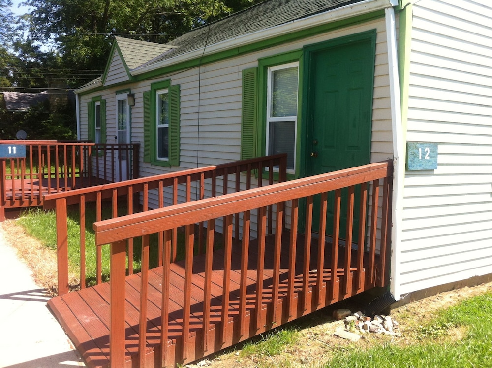 Green Crest Motel - photo 17