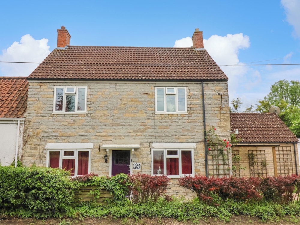 Cosy Nest — 4-Star Luxury Hotel in Glastonbury, United Kingdom