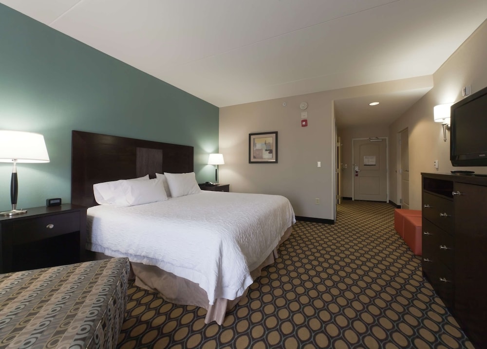 Hampton Inn North Brunswick New Brunswick - photo 17