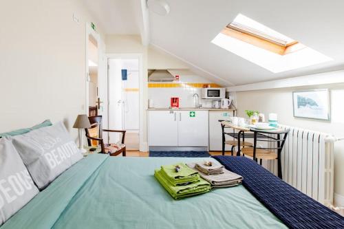 sky accommodations Barcelona Studio — 4-Star Luxury Hotel in Coimbra, Portugal