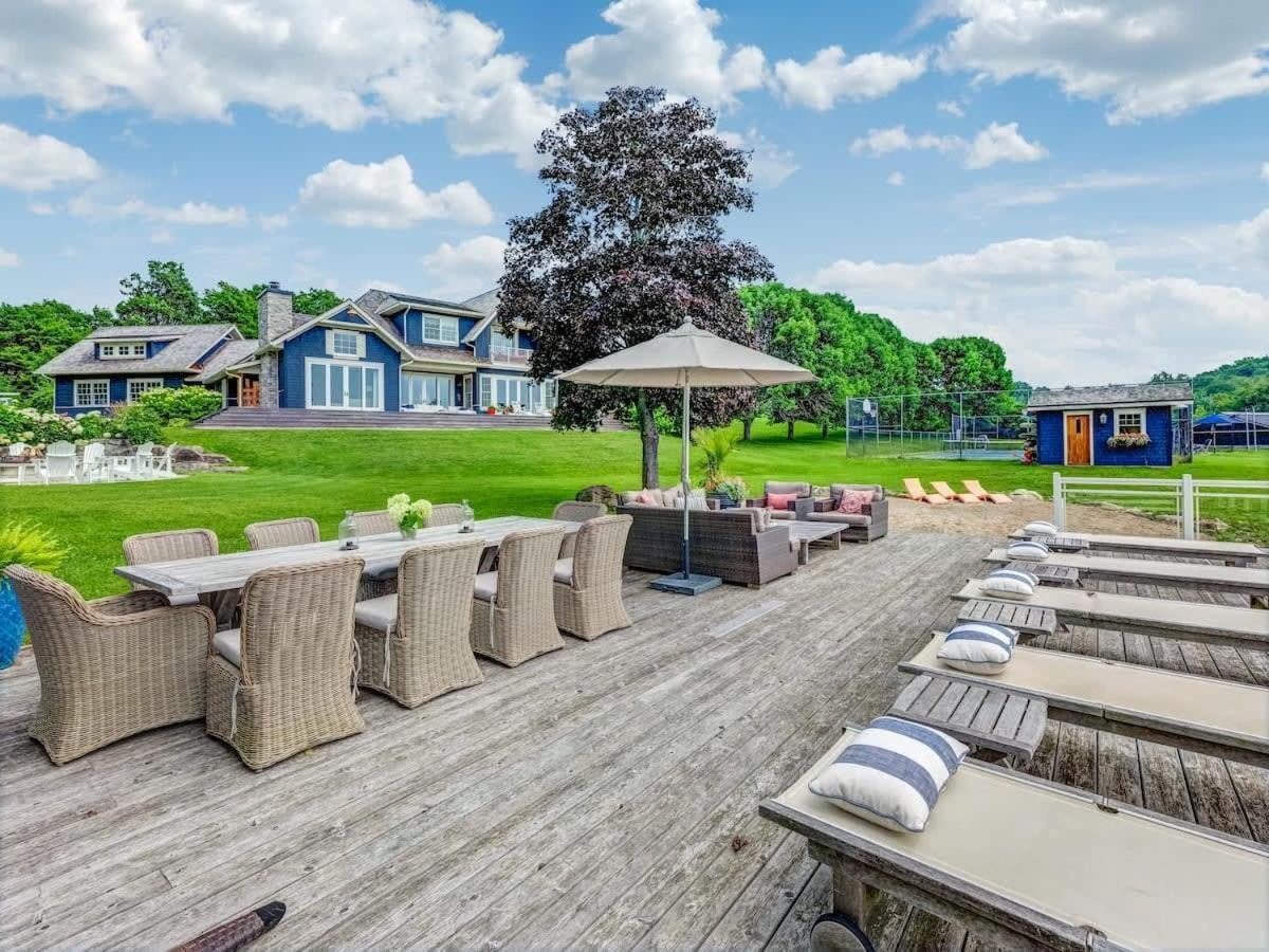 Exclusive Waterfront Getaway with Beach & Bunkie in Unknown City, Canada