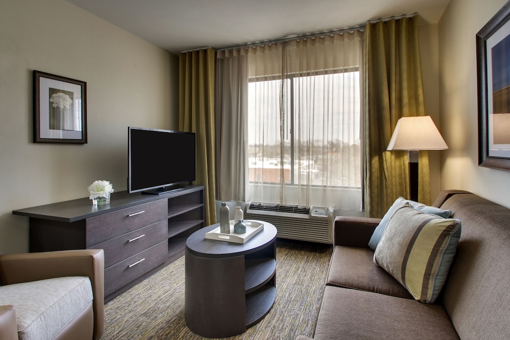 Candlewood Suites Wichita East an IHG Hotel - photo 4