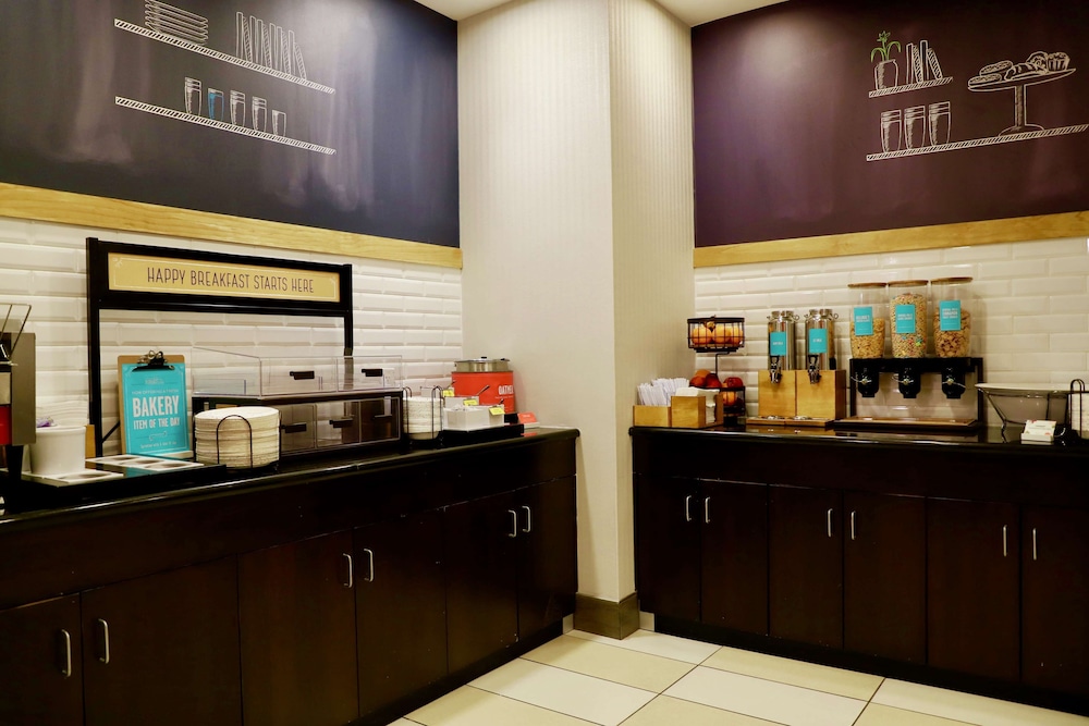 Hampton Inn Doylestown - photo 47
