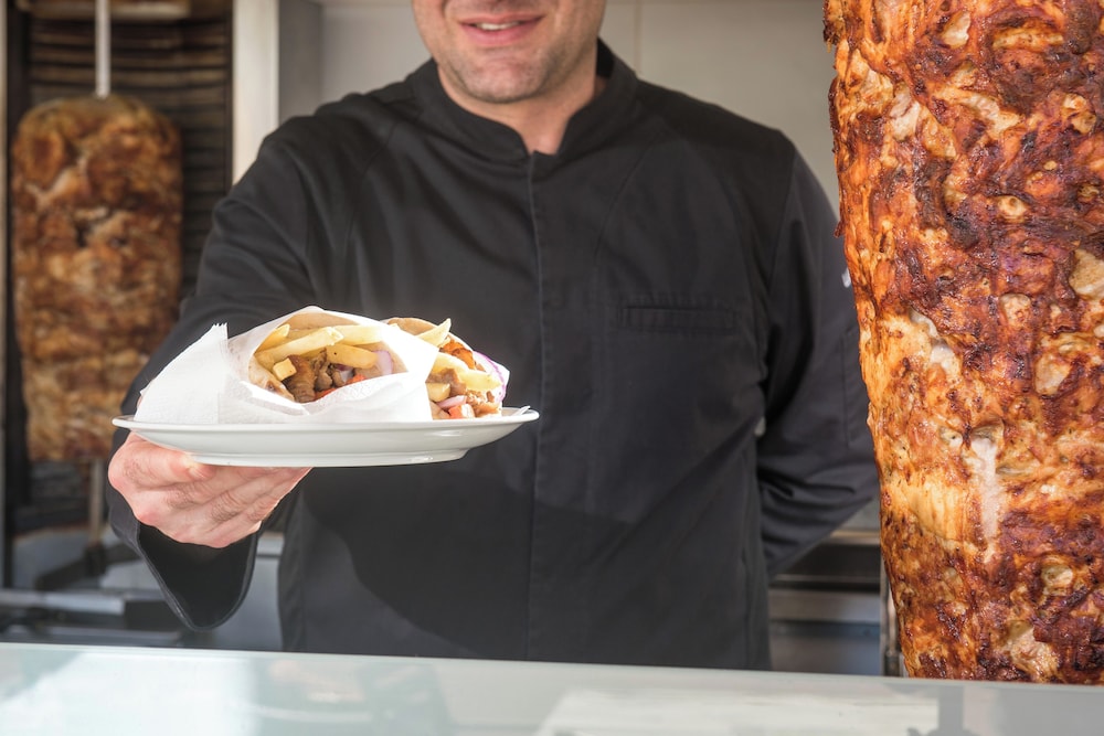 מזון ומשקאות