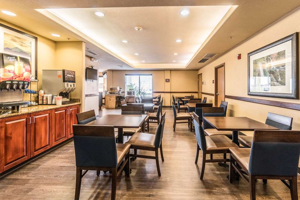 Comfort Inn & Suites Rifle - photo 32