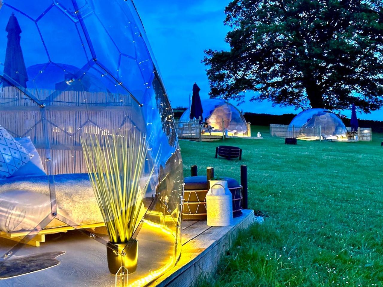 Deerstone Glamping Boulsworth Hill Dome Hot tub pet-friendly hotel Earby