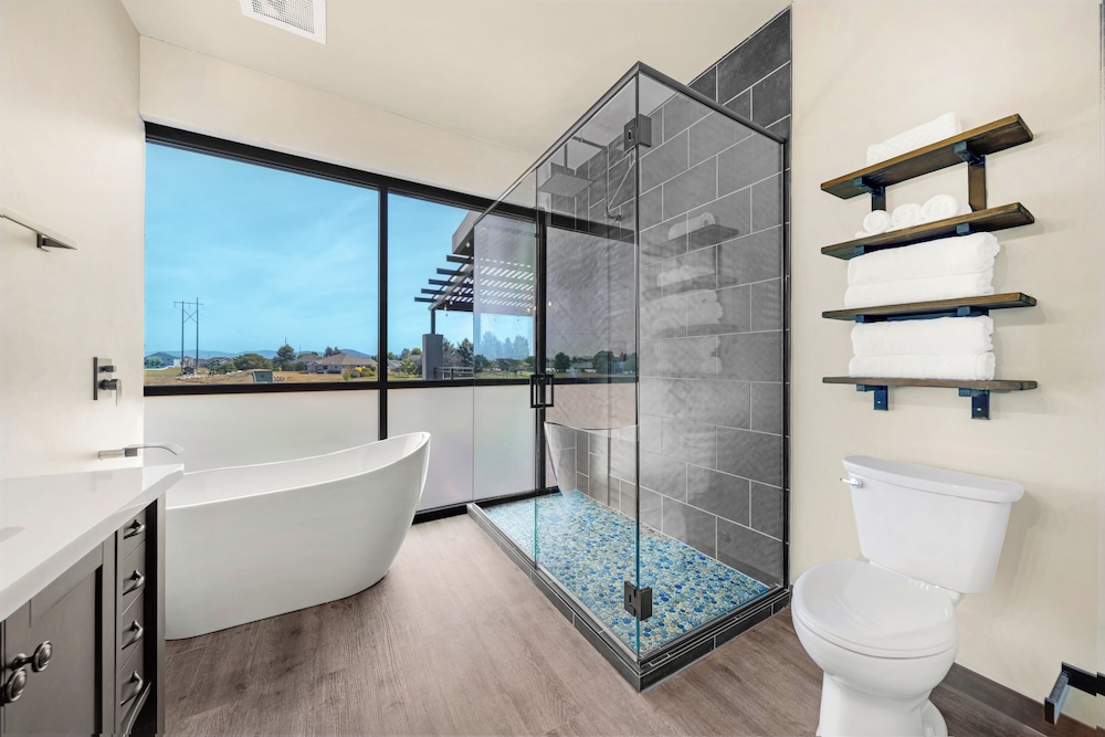 The Suites at Prairie Falls & Event Center - photo 42