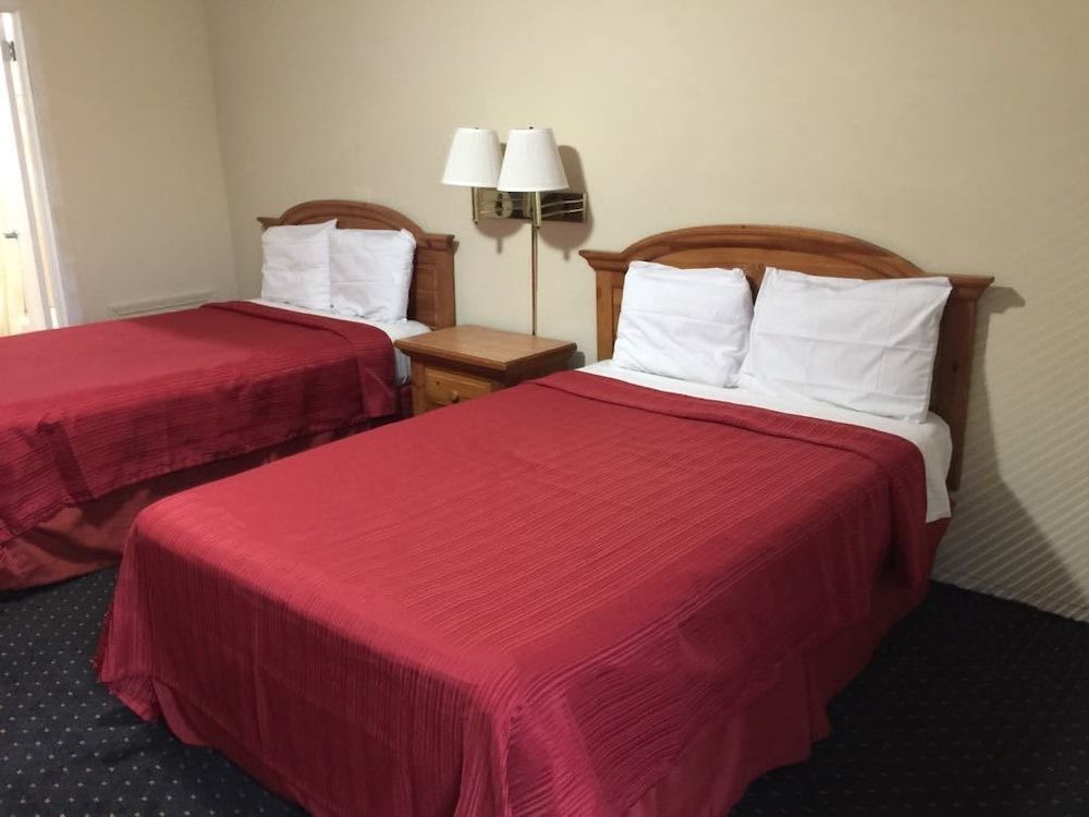 Royal Inn - carbon neutral hotel in Honea Path